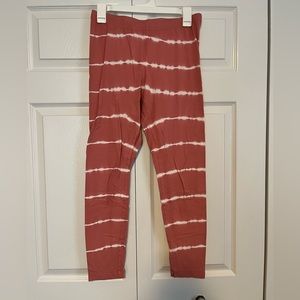 Old Navy leggings. Pink/ivory. Medium.